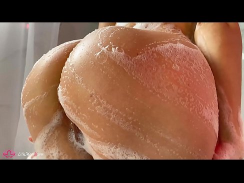 ❤️ Brunette Akuseweretsa maliseche ndi Vibrator mpaka Intense Orgasm mu Shower Zolaula zapamwamba pa ny.prendiporno.ru ❌️